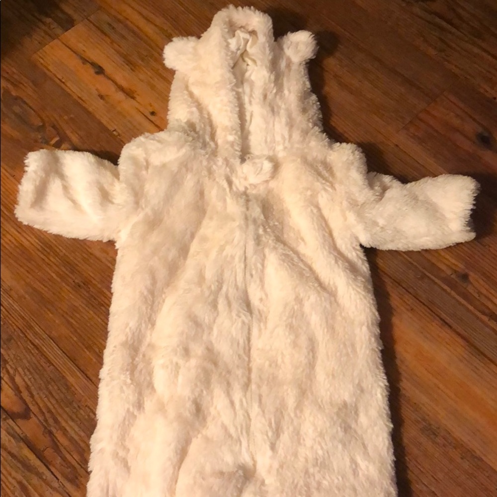 Barefoot dreams furry cozy bunting